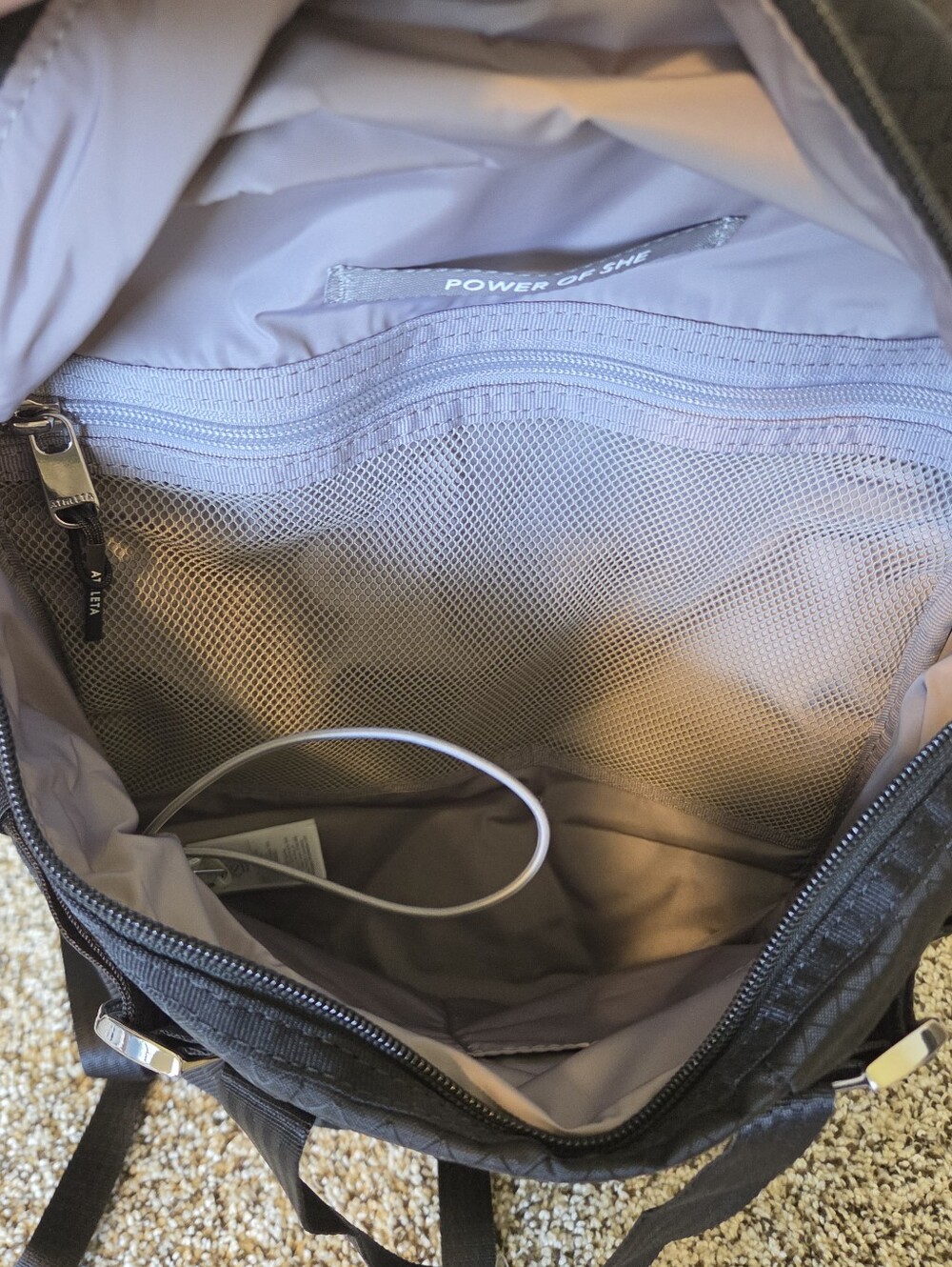 NWT Athleta Excursion Backpack - Picture 6 of 8